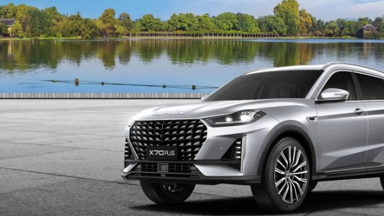 Китайский автопроизводитель Jetour снова пересм...