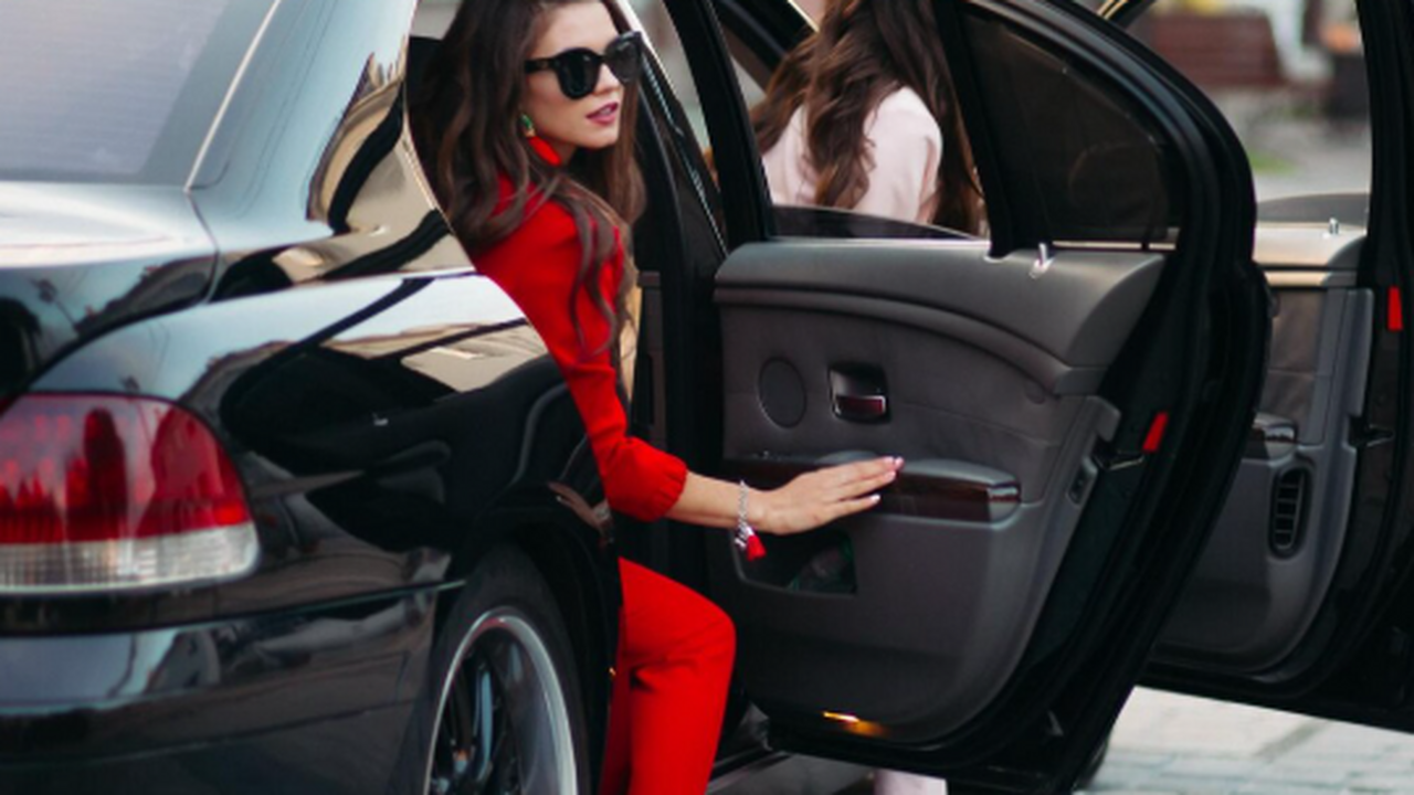 Bentley корректирует свои планы по запуску лине...