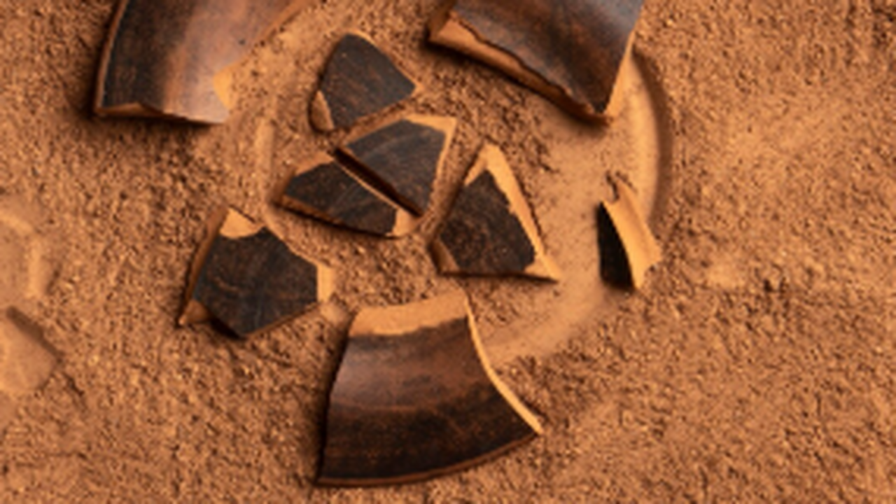 Натуфийцы создали 142 глиняных украшения между 15 и 11,7 тысячи лет назад Археологи из Еврейского университета в Иерусали...