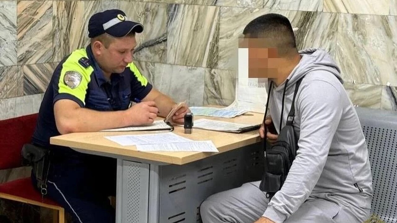 Госавтоинспекция опровергла сведения о разрешенных ночных гонках в Тольятти По данным полиции, в заездах участвовали 16 авт...
