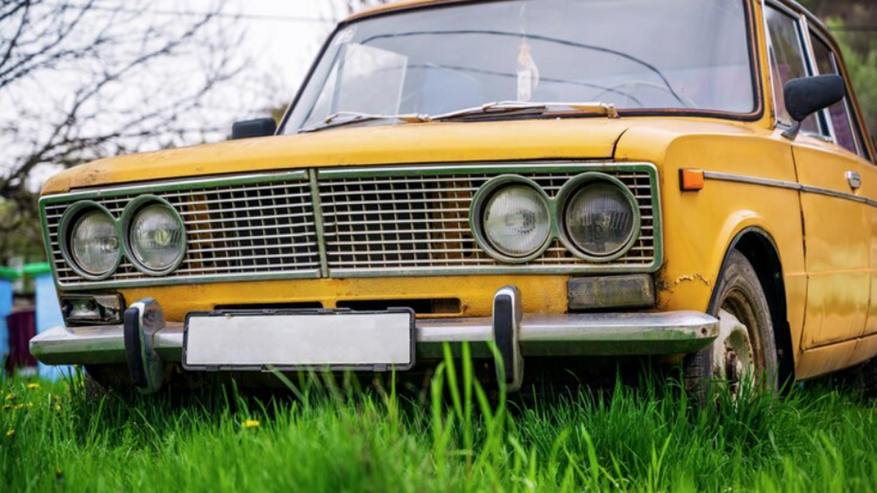 В Москве выставлен на продажу редкий и дорогост...