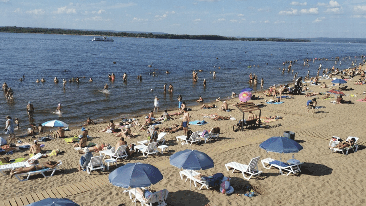 В Самаре хотят открыть пляжный сезон с 15 июня после очистки 162 тысяч квадратов В городе Самаре продолжается подготовка к начал...