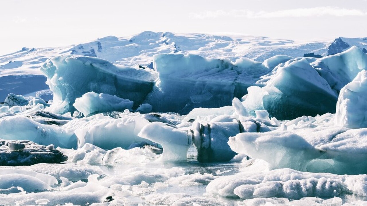 Ледник Берри в Западной Антарктиде, за период с...
