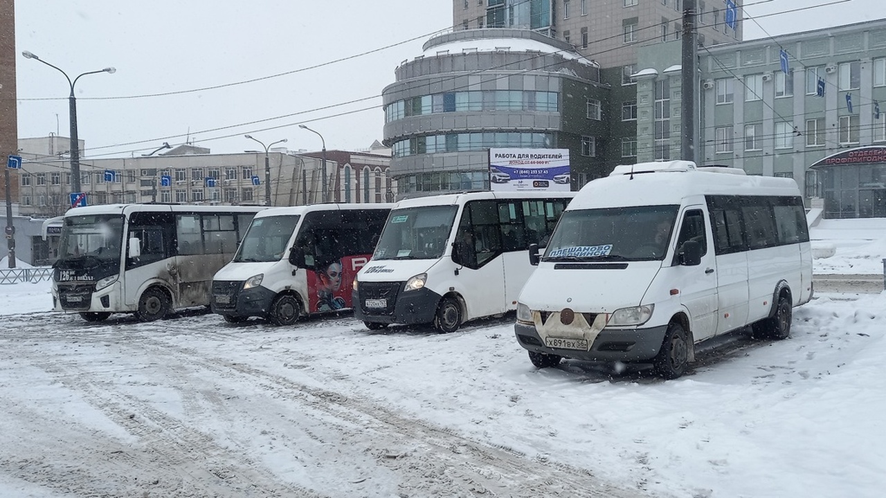 Вчера, 11 января 2025 года, самарская автобаза ...