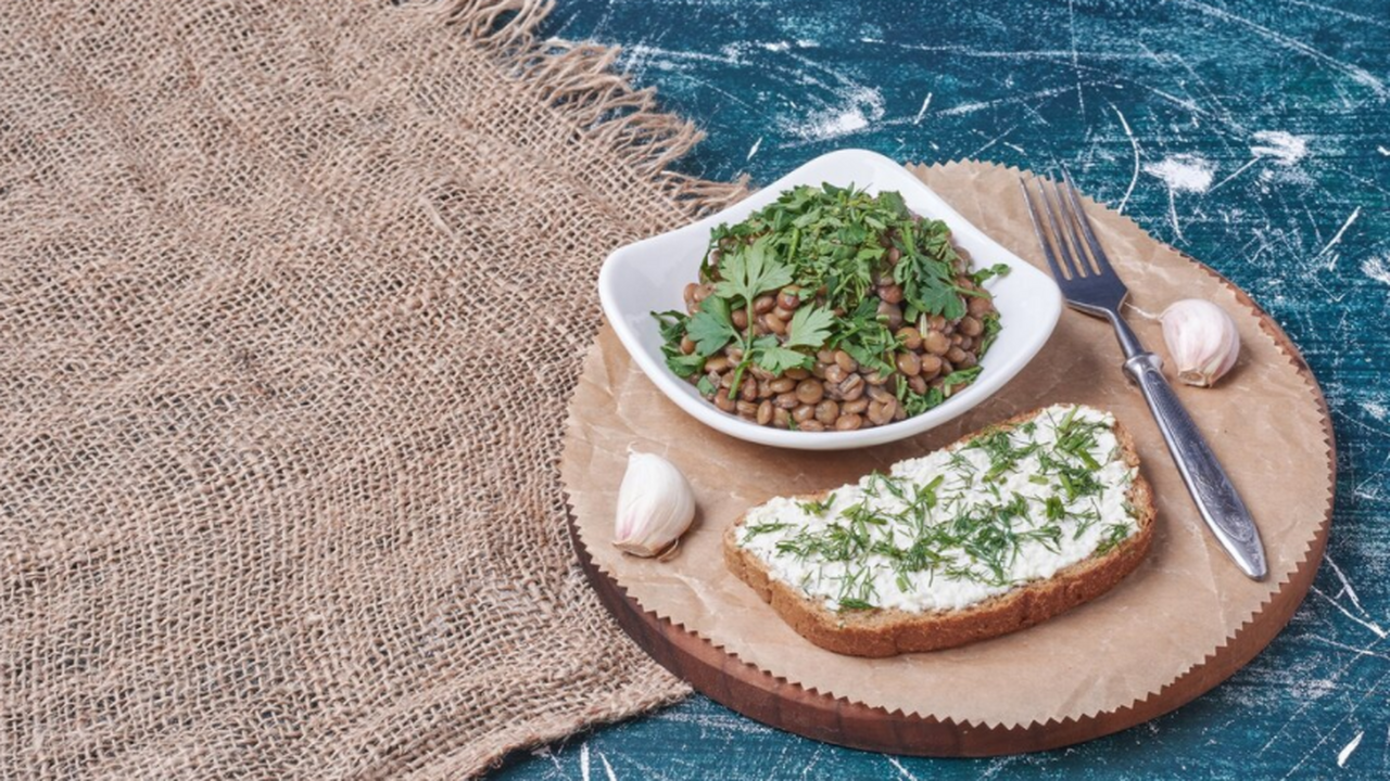 Лёгкая закуска из шпината, яиц и майонеза  Для ...