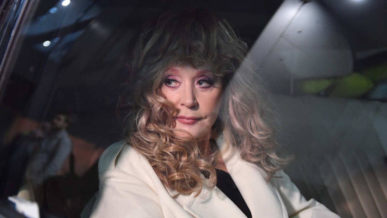 К пенсии полагается компенсация за звание народ...