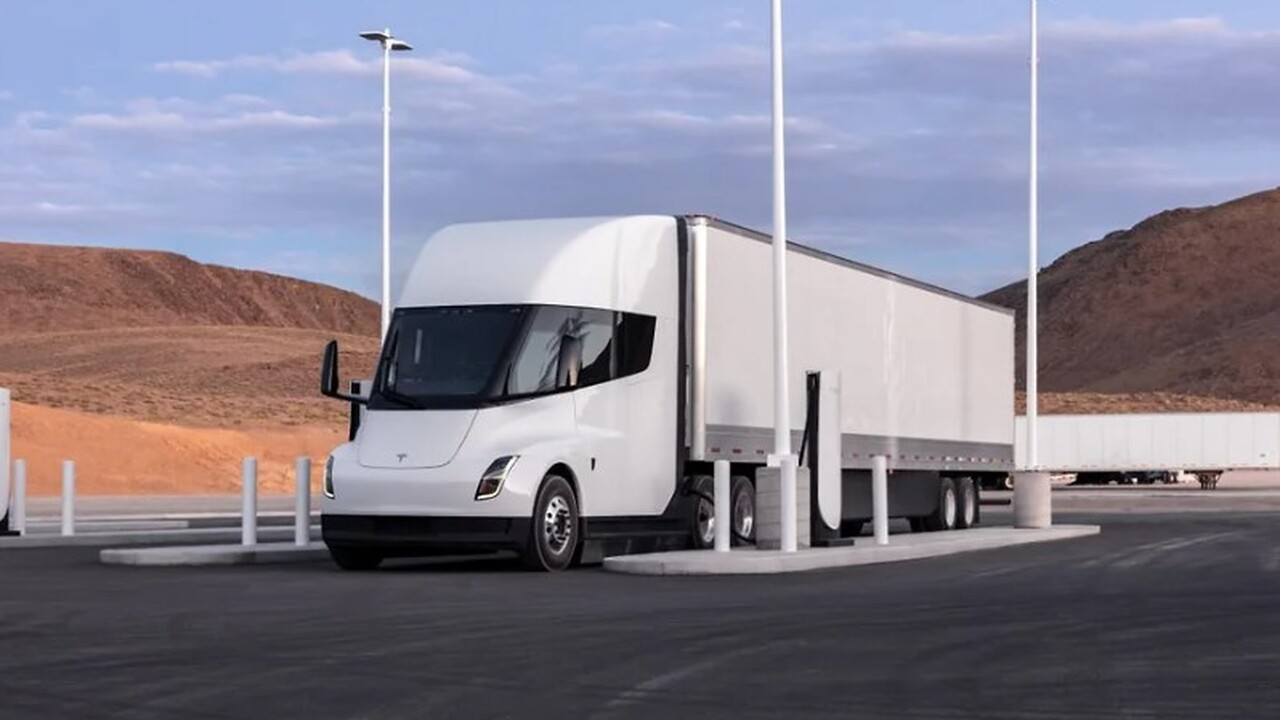 Tesla модернизирует магистральный тягач Semi до начала серийного производства Tesla Motors Inc. анонсировала значительные тех...