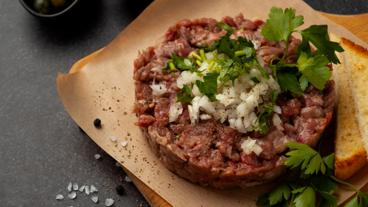 Для приготовления сочных и ароматных котлет в д...