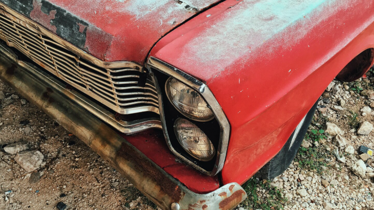 Ржавый Chevrolet Bel Air 1958 года в поисках нового хозяина для восстановления Продается автомобиль Chevrolet Bel Air 1958 год...