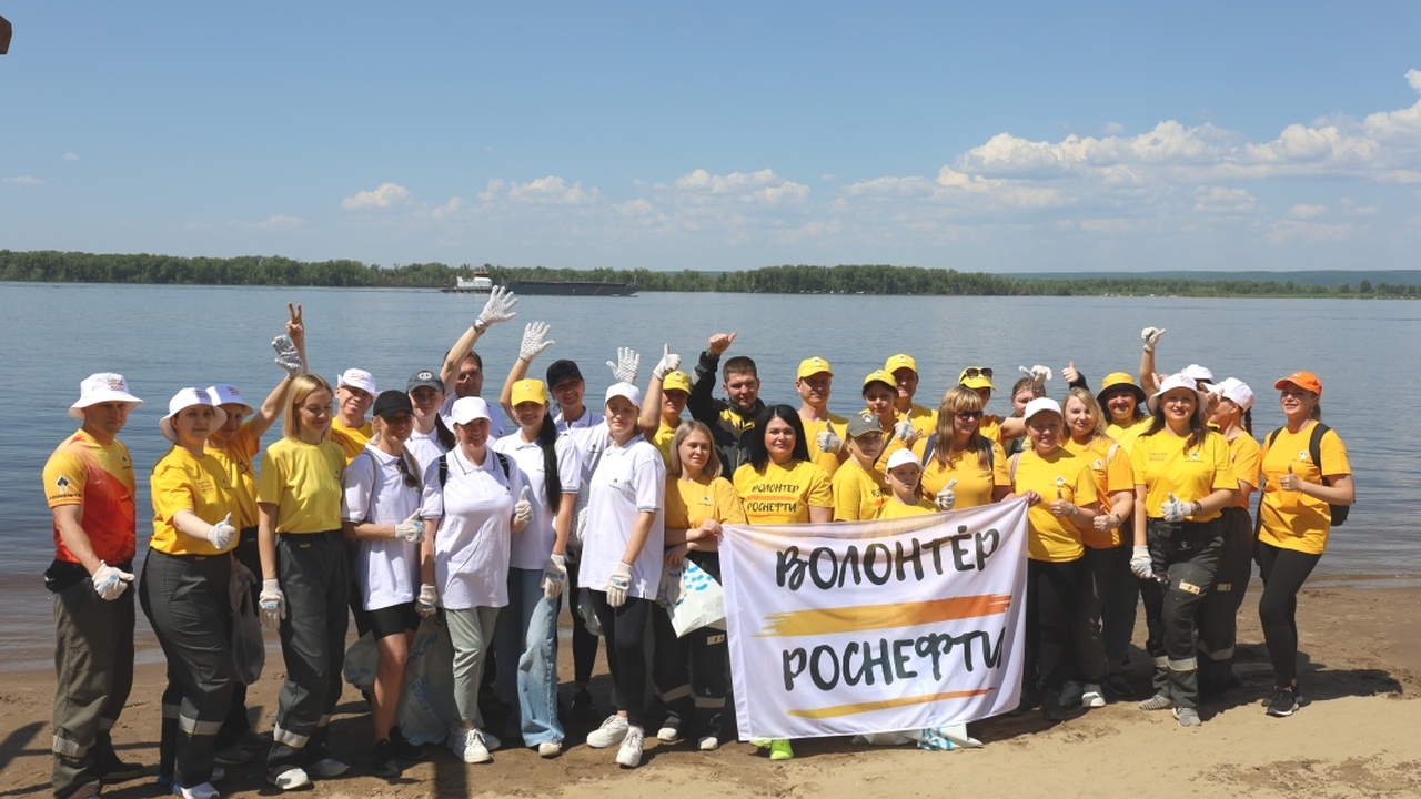 В Самаре расчистили ещё один пляж на Волге Более 180 волонтеров движения «Экоравновесие» в...