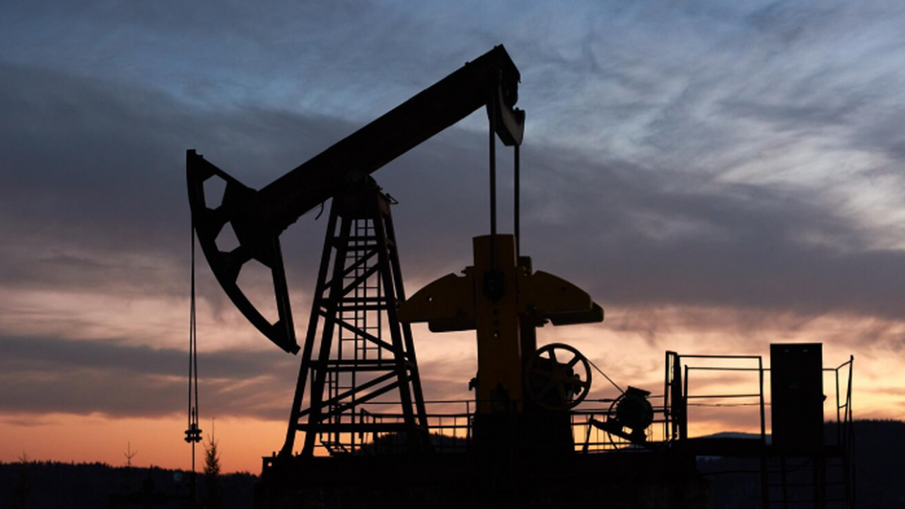 Самарские ученые нашли новый способ перерабатывать тяжелую нефть Самарские исследователи из Самарского политехни...