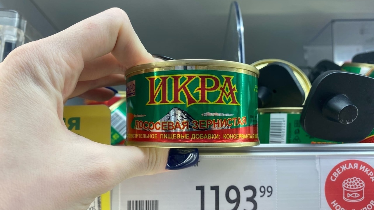 Красная икра — обязательный продукт на новогодн...