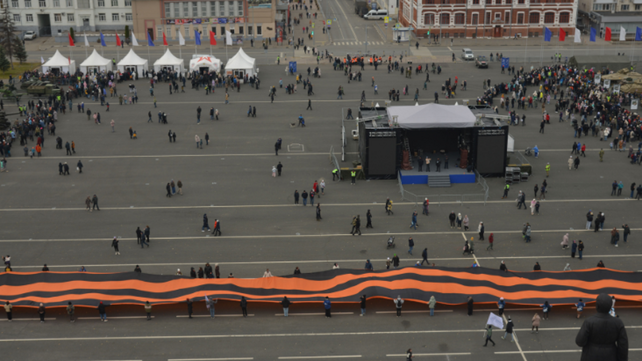 В Самаре вчера, 4 ноября 2024 года, в День наро...