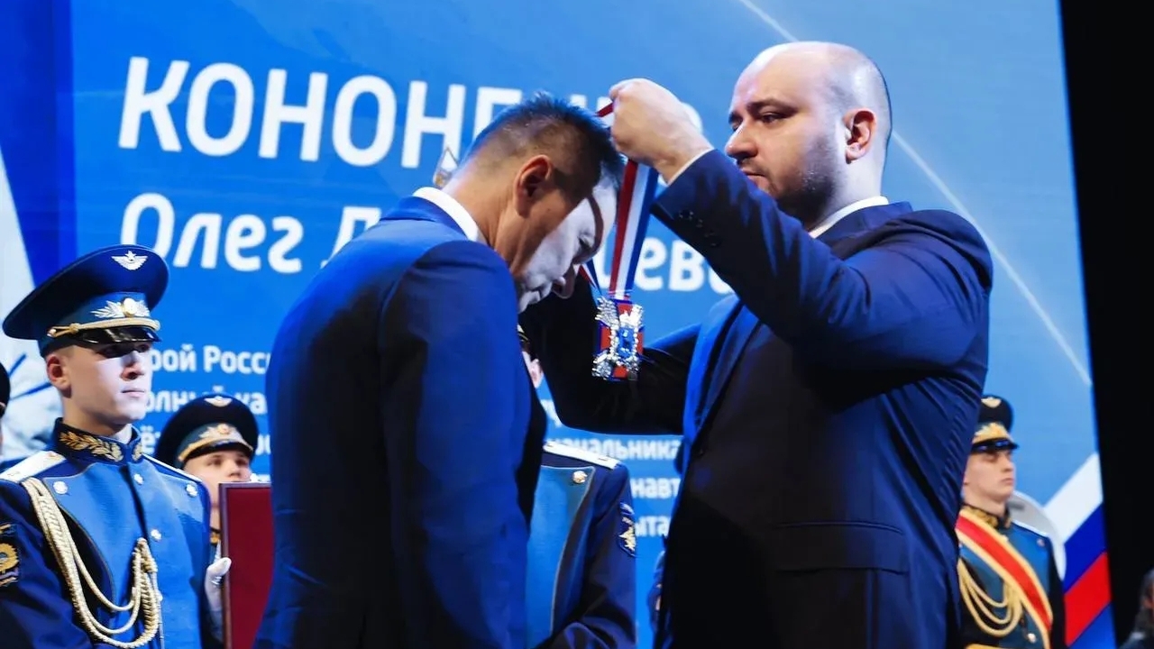 Во вторник, 4 ноября, губернатор Вячеслав Федор...