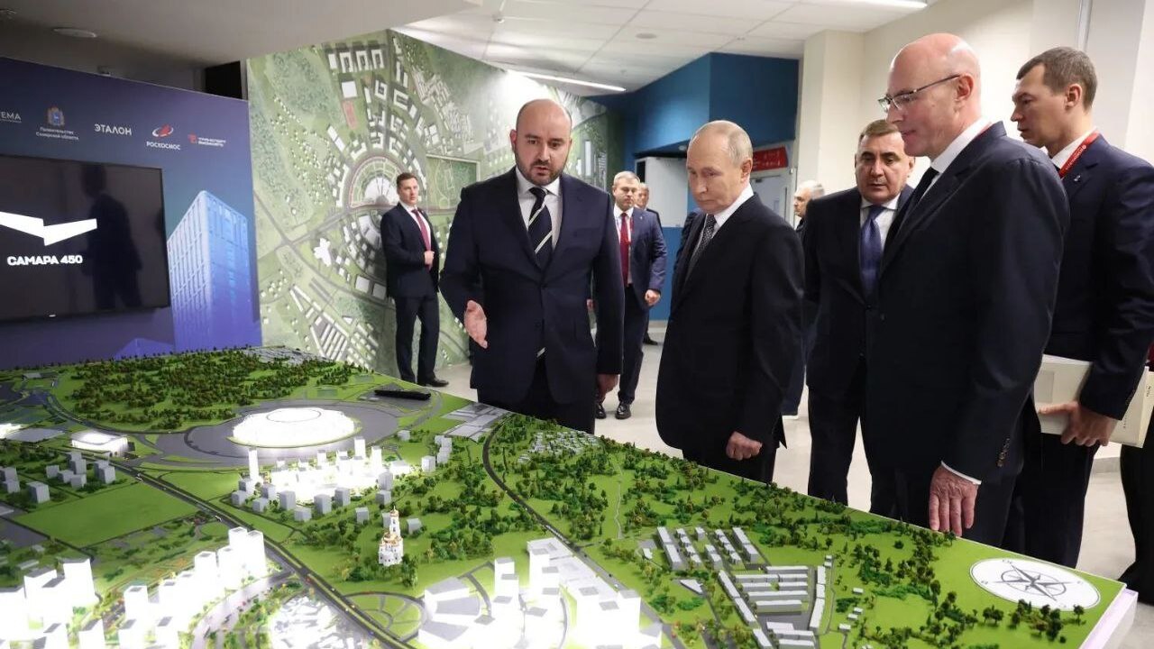 Вячеслав Федорищев доложил Владимиру Путину о реализации проекта по созданию в Самаре нового района «Беспилотный» Федорищев доложил Владимиру Путину о реализации...