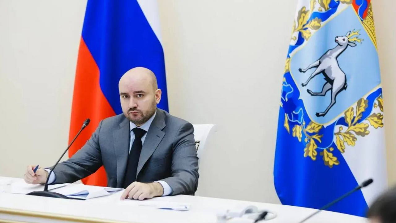 На совещании под председательством Вячеслава Федорищева обсудили развитие системы фотовидеофиксации на дорогах Самарской области В понедельник, 26 января, на оперативном совеща...