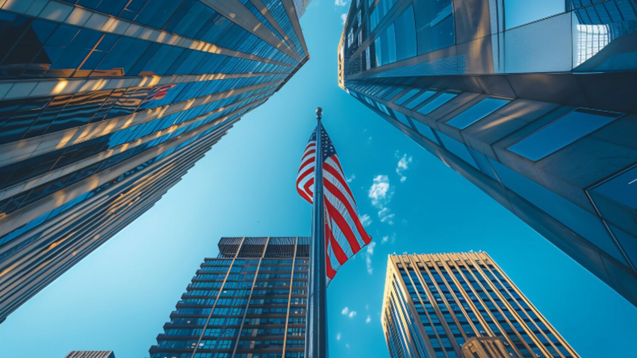 Российский тревел-блогер, активно освещающий во...