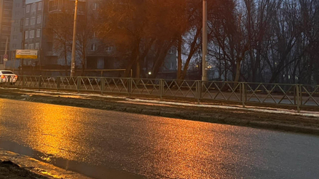 Две Lada Granta столкнулись под Самарой, есть пострадавшая В поселке Стройкерамика, входящем в микрорайон ...