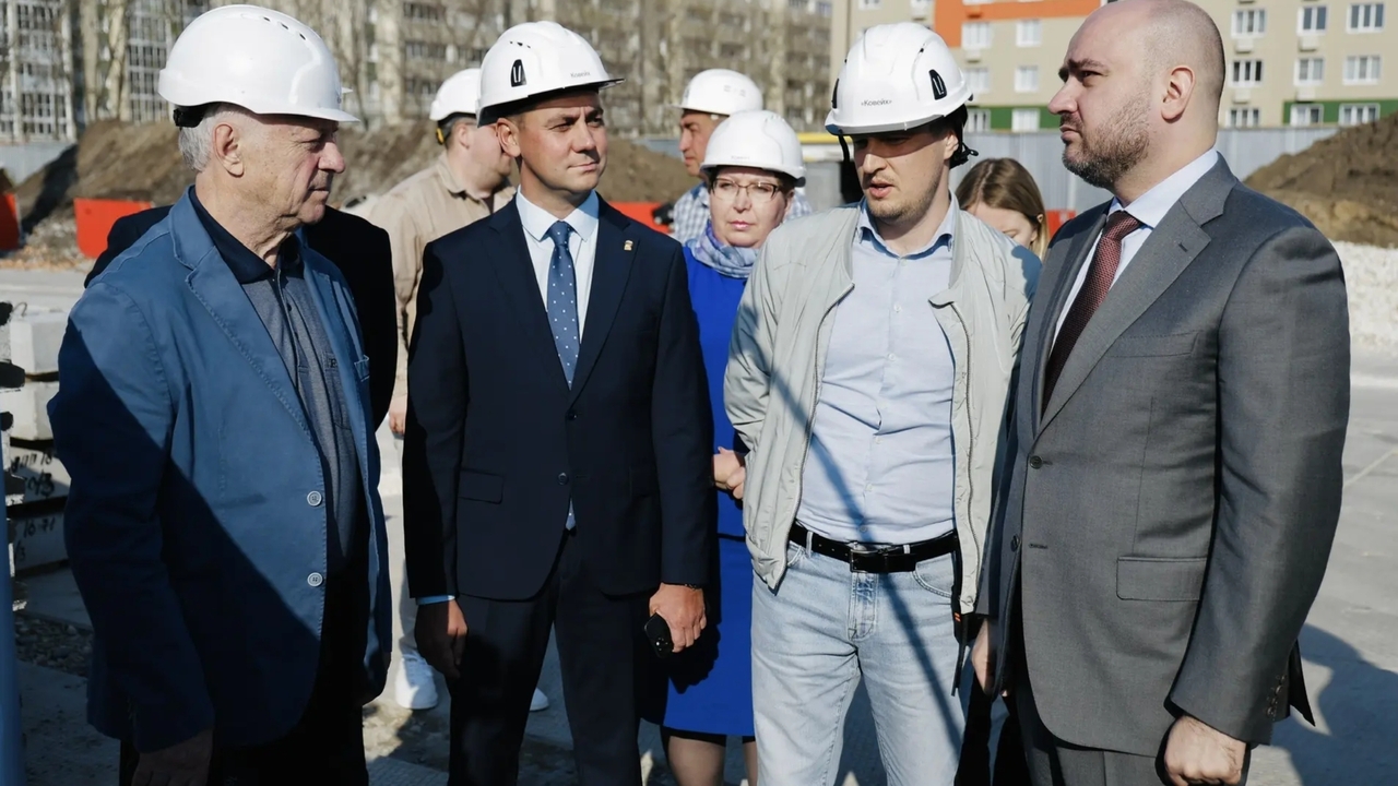 Вячеслав Федорищев оценил ход строительства дет...