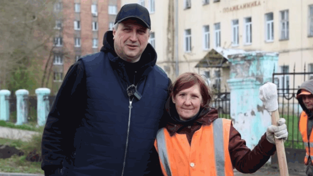 В Самаре прошел общегородской субботник, несмот...