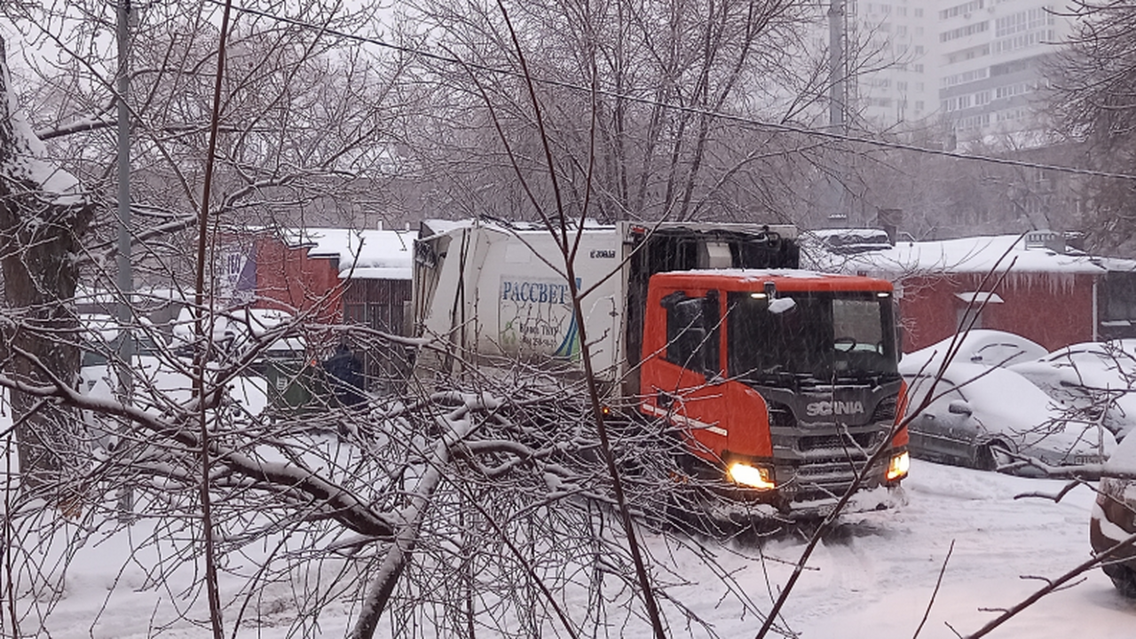 Губернатор поздравил сотрудников ЖКХ с профессиональным праздником В воскресенье, 15 марта 2026 года, в Самарской ...