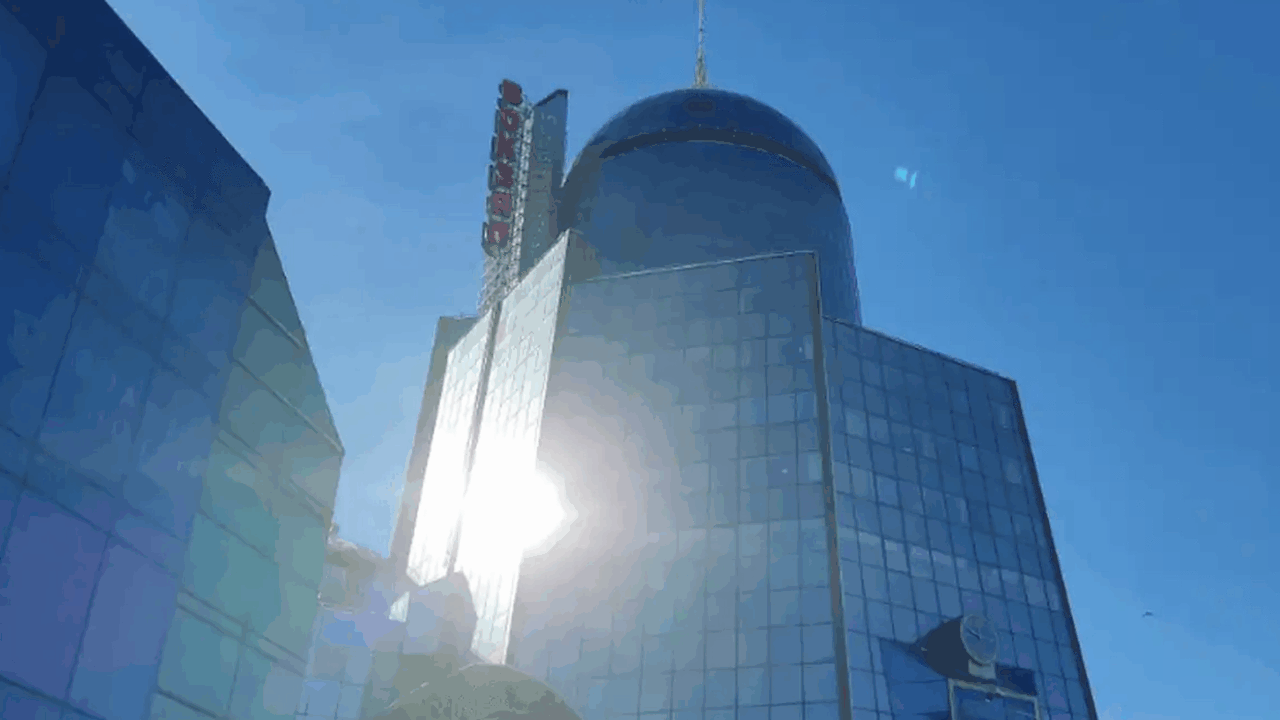 В рамках празднования Дня Победы в Самаре продо...