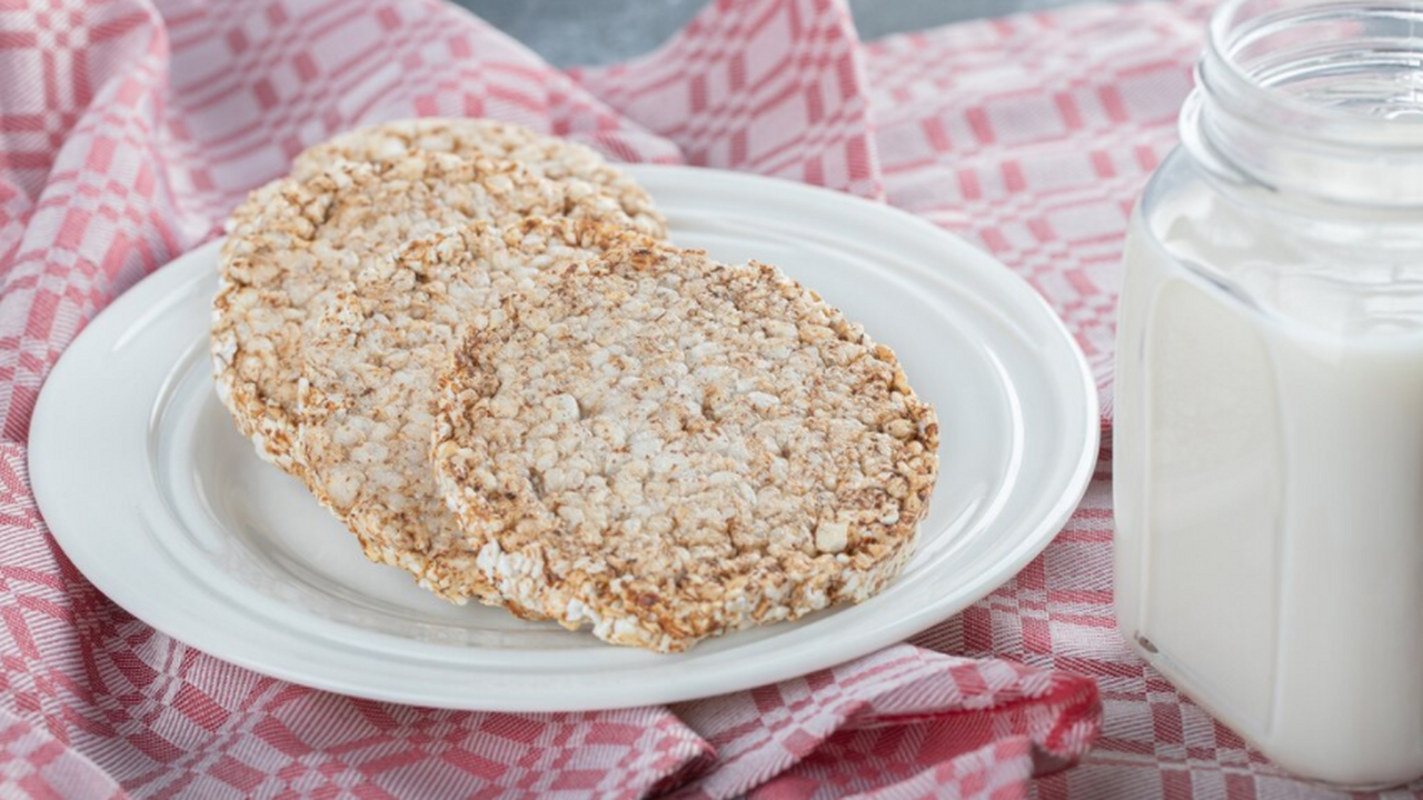 Полезный и питательный завтрак: овсяная лепёшка...