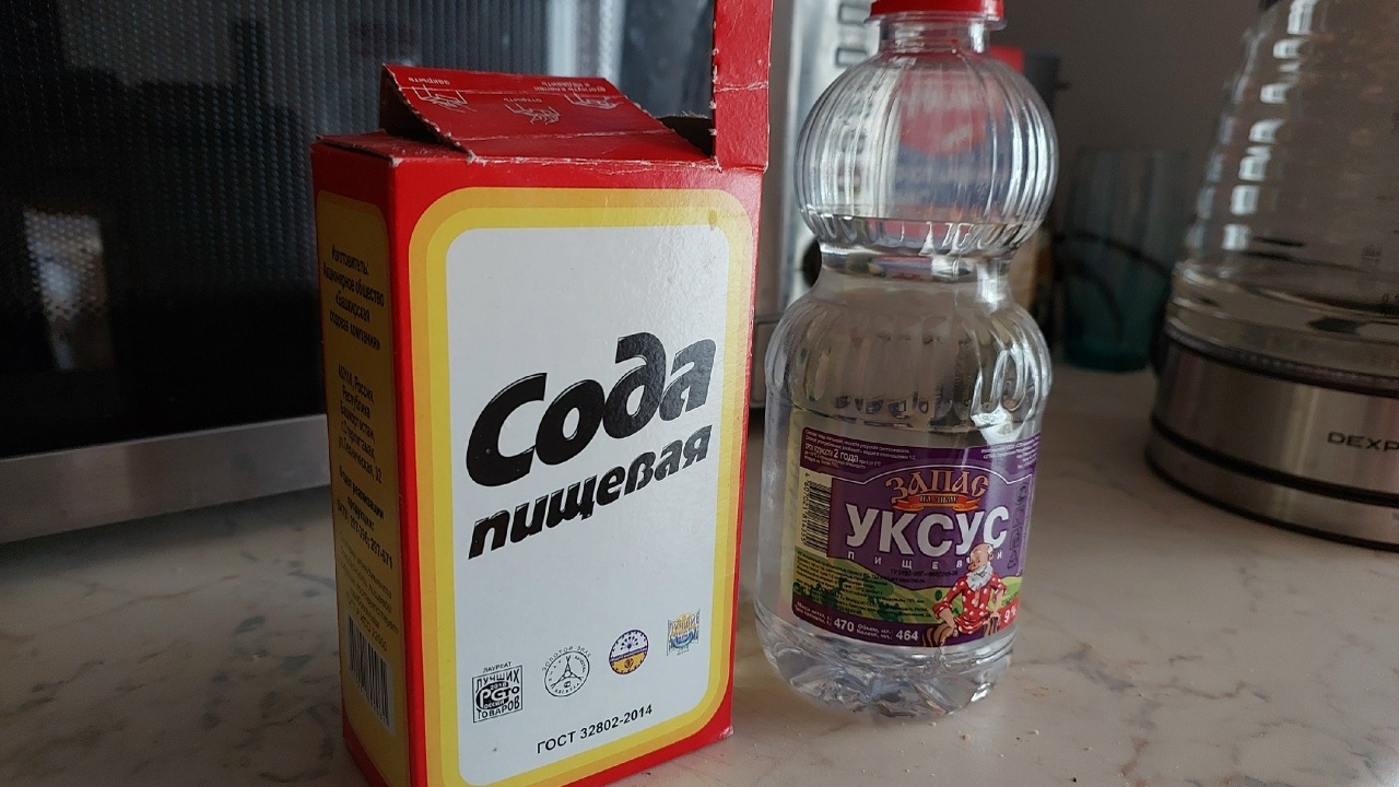 Пищевая сода работает как мягкий пятновыводител...
