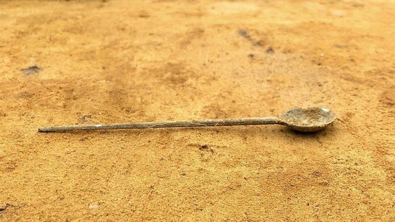 Археологические исследования на территории древ...