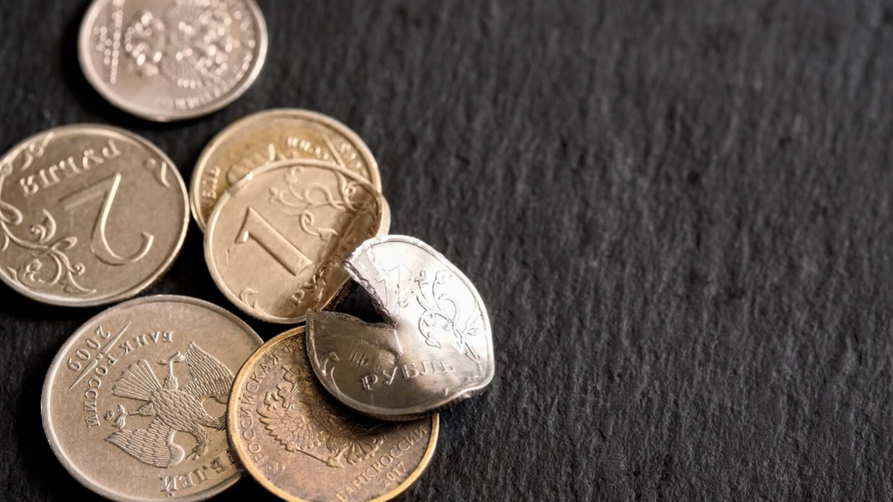 "Трудные времена впереди": Набиуллина предупреж...