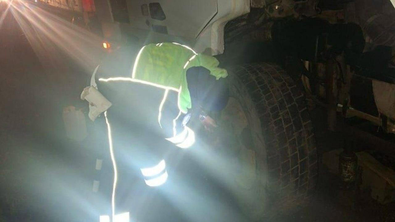 Находясь на маршруте патрулирования автодороги ...