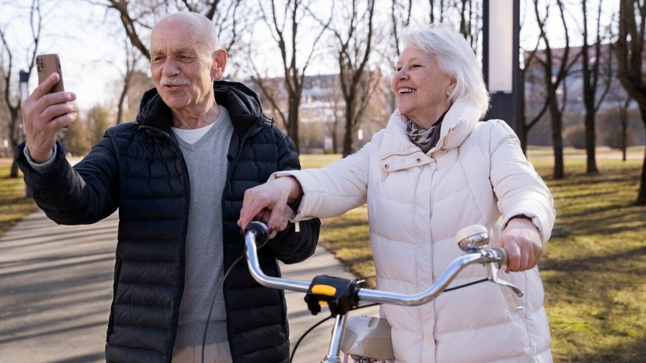 Регулярные физические нагрузки, включая ходьбу,...