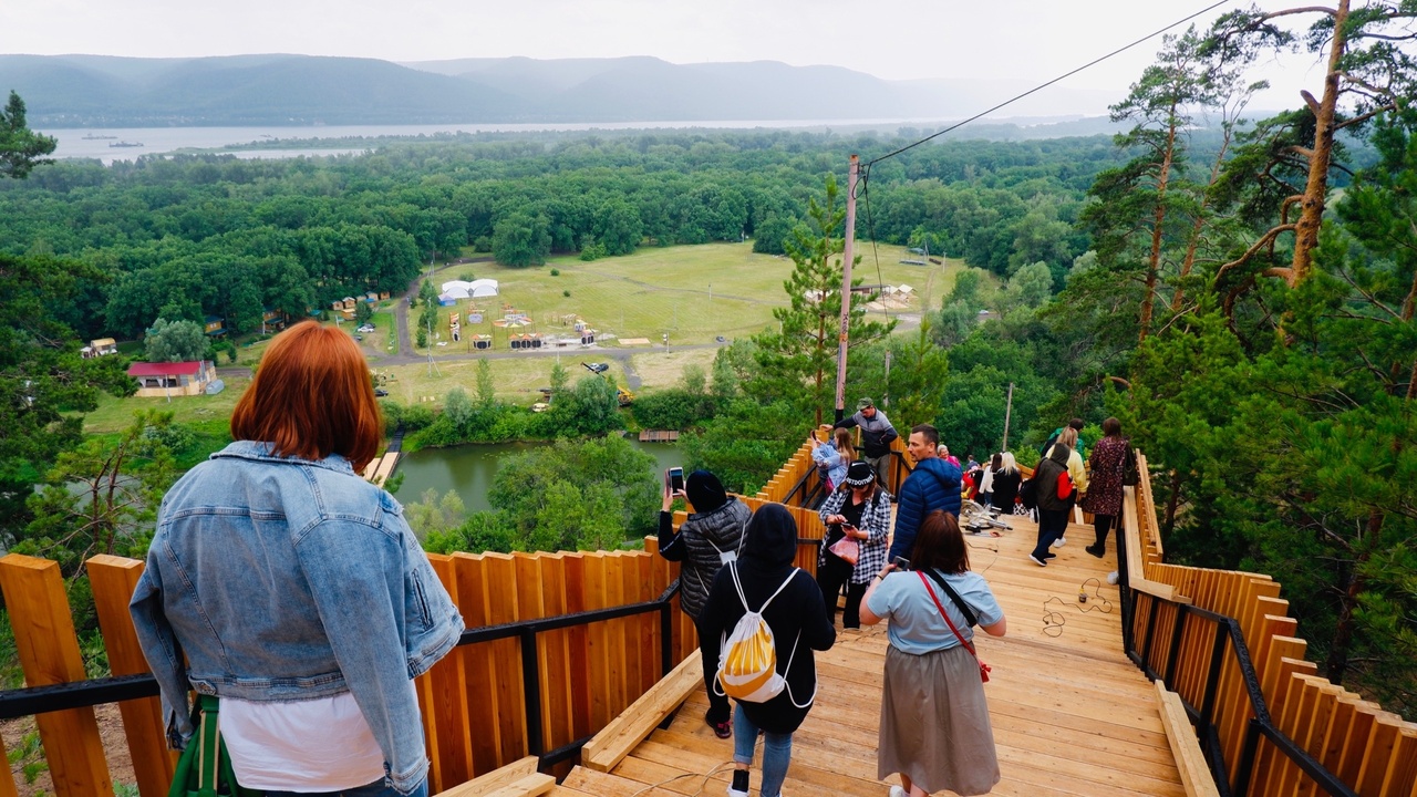 В Самарской области не будет «Груши»? Разбираемся, что за фестиваль стартовал на Мастрюковских озерах Сегодня, 4 июля, в Самарской области на Мастрюк...