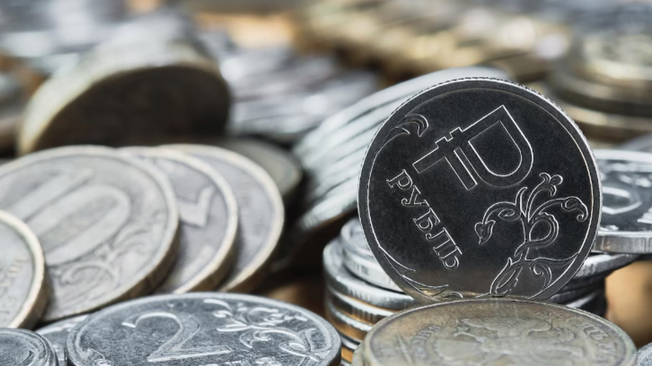 В 2025 году средний уровень заработной платы в ...