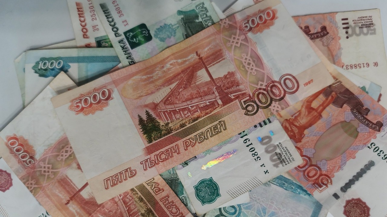 Большинство пенсионных выплат и социальных допл...