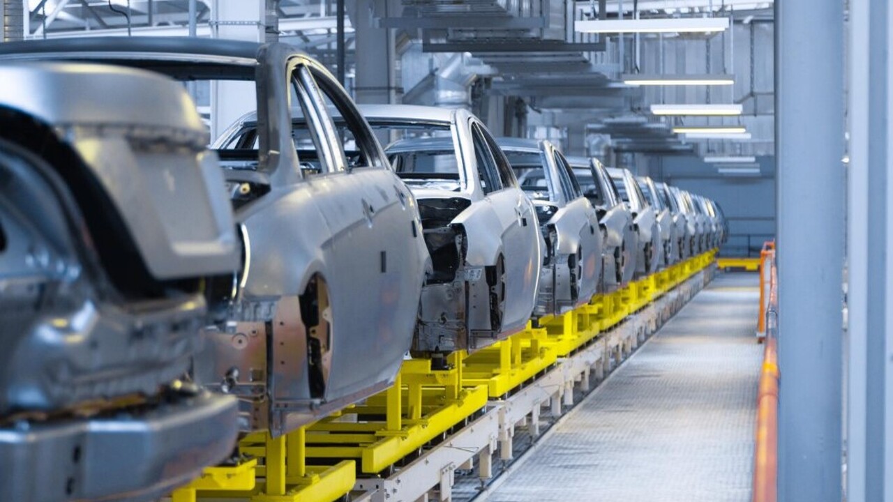 Бывший завод General Motors в Шушарах, Санкт-Пе...