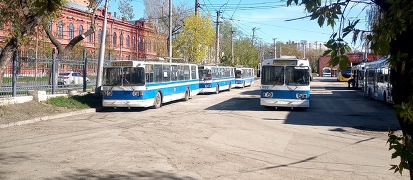 Вчера днем в Самаре встал автобус девятнадцатого маршрута