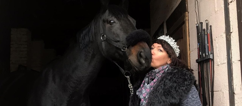 Анна Галкина посвятила жизнь лошадям: впечатляющая история тренера по конному спорту из Самары