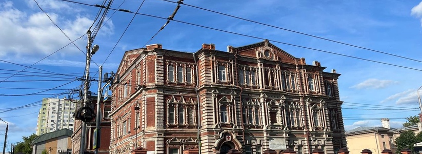 Здание миссии Красного Креста на пересечении улиц Льва Толстого и Буянова взяли под охрану