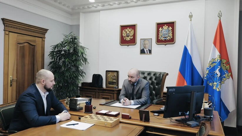 Перед оперативным совещанием губернатор Вячесла...