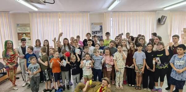 «В жизненных трудностях мы часто забываем о рад...