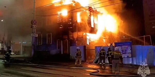 Ночью 7 апреля в Самаре на ул. Полевой сгорел с...