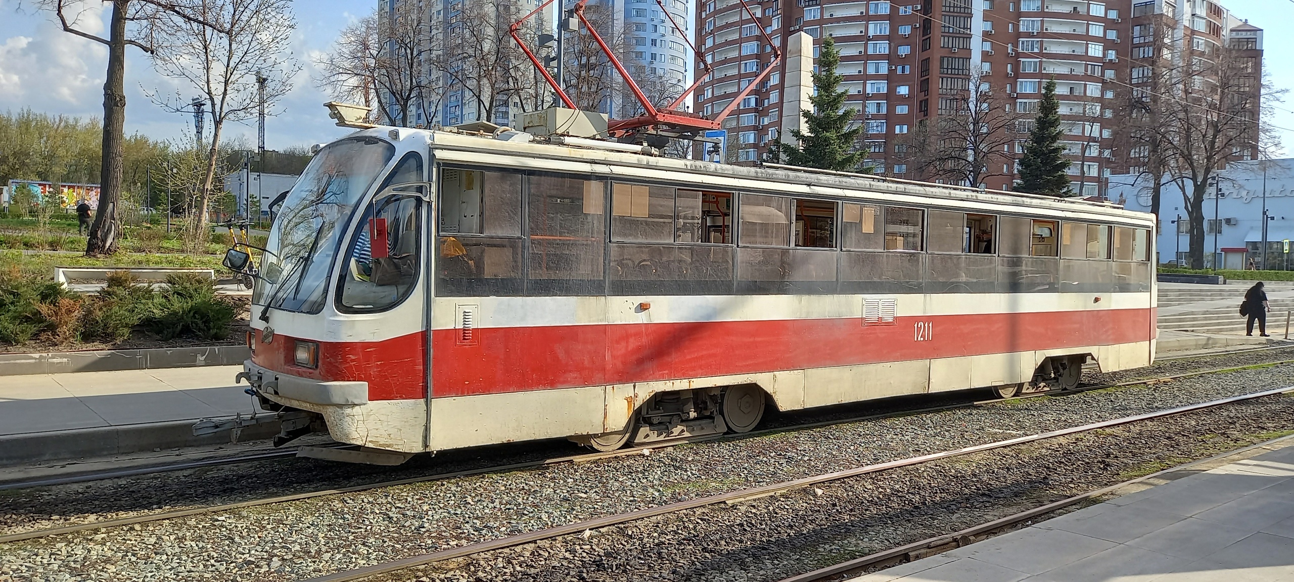  Названа причина срыва ремонта трамвайных путей на Ново-Садовой: виноват подрядчик 