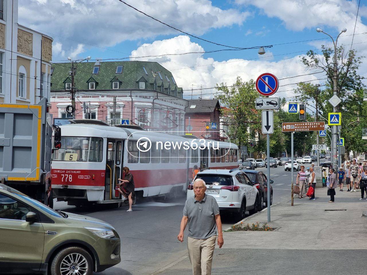  Трамвай № 5 задымился на улице Фрунзе в Самаре в четверг 25 июля 
