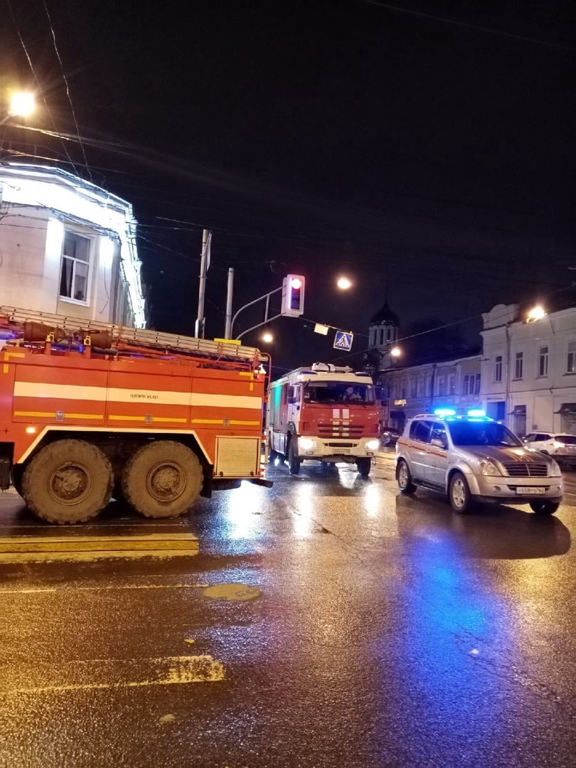  На Мехзаводе вечером 17 декабря 20 человек эвакуировали из горящего дома 