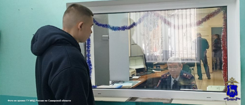  В Клявлинском районе местный житель, задержанный сотрудниками уголовного розыска с применением современных технико криминалистических средств и методов, обвиняется в краже мобильного телефона 