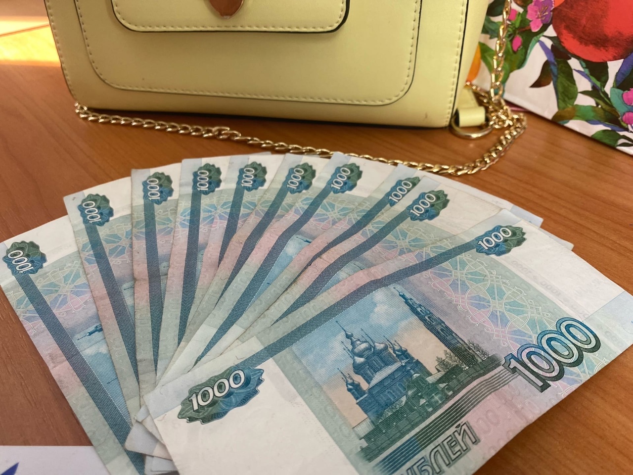  В Самаре женщина заплатила 105 тысяч рублей за фиктивную регистрацию мигрантов 