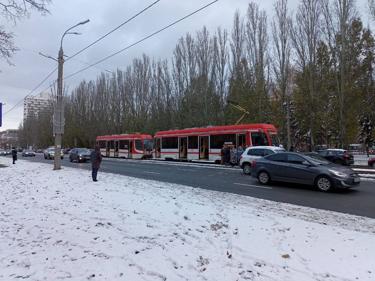  В Самаре сегодня, 6 ноября, сошел с рельсов трамвай на проспекте Ленина 