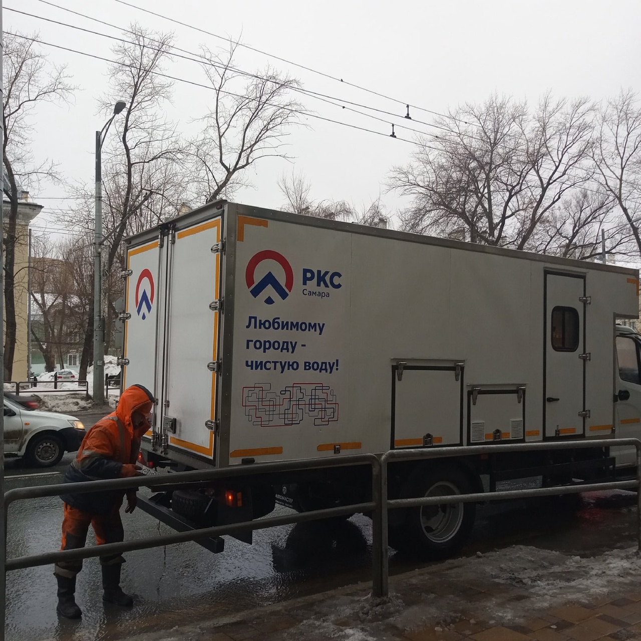  Самарские ресурсники шестой раз спасли от затопления стоками дом на ул. Свободы 