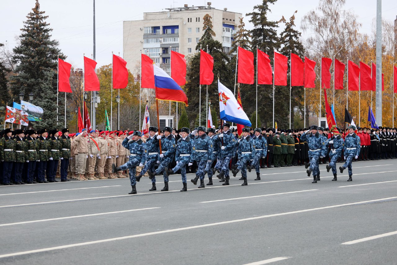 Парад на площади куйбышева 7 ноября 2023